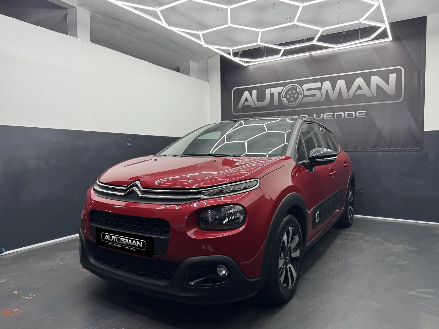 CITROËN C3 SHINE 2019 Gasolina Burdeos - Vista lateral